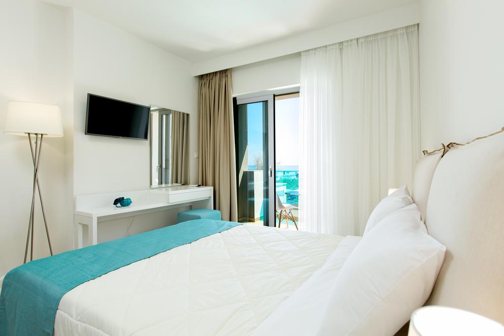 Golden Coast Seaside Apartments Rethymno  Ruang foto