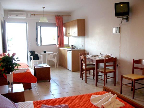 Golden Coast Seaside Apartments Rethymno  Bagian luar foto